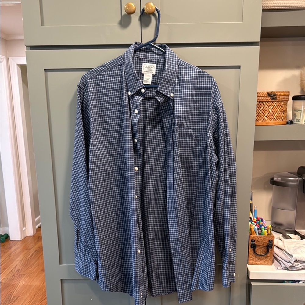 L.L. Bean Men's Navy Checkered Button Down Shirt